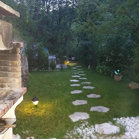 Pensjonat Chalet Type Studio De Charme Avec Jacuzzi Touet-de-l'Escarene Zewnętrze zdjęcie